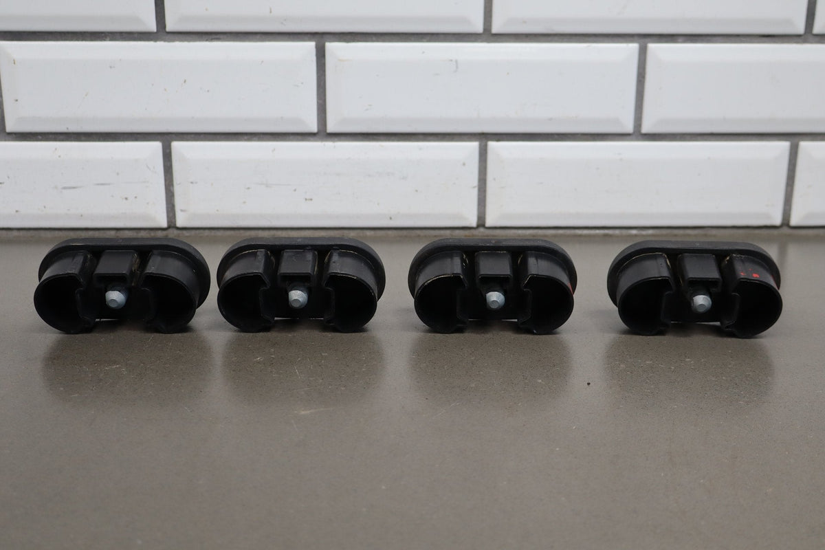 2005 Hummer H2 Luggage Rack End Caps (4)