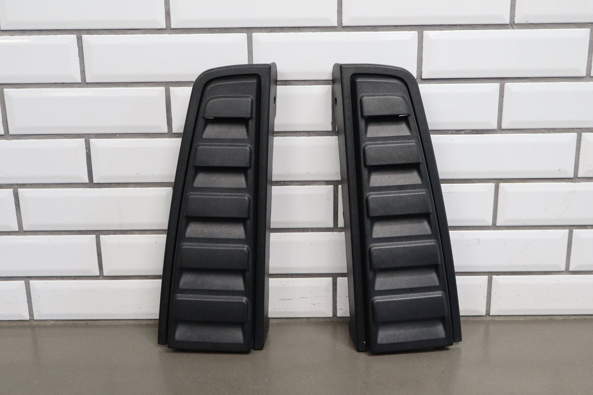 2005 Hummer H2 Pair - Tail Lamp Garish