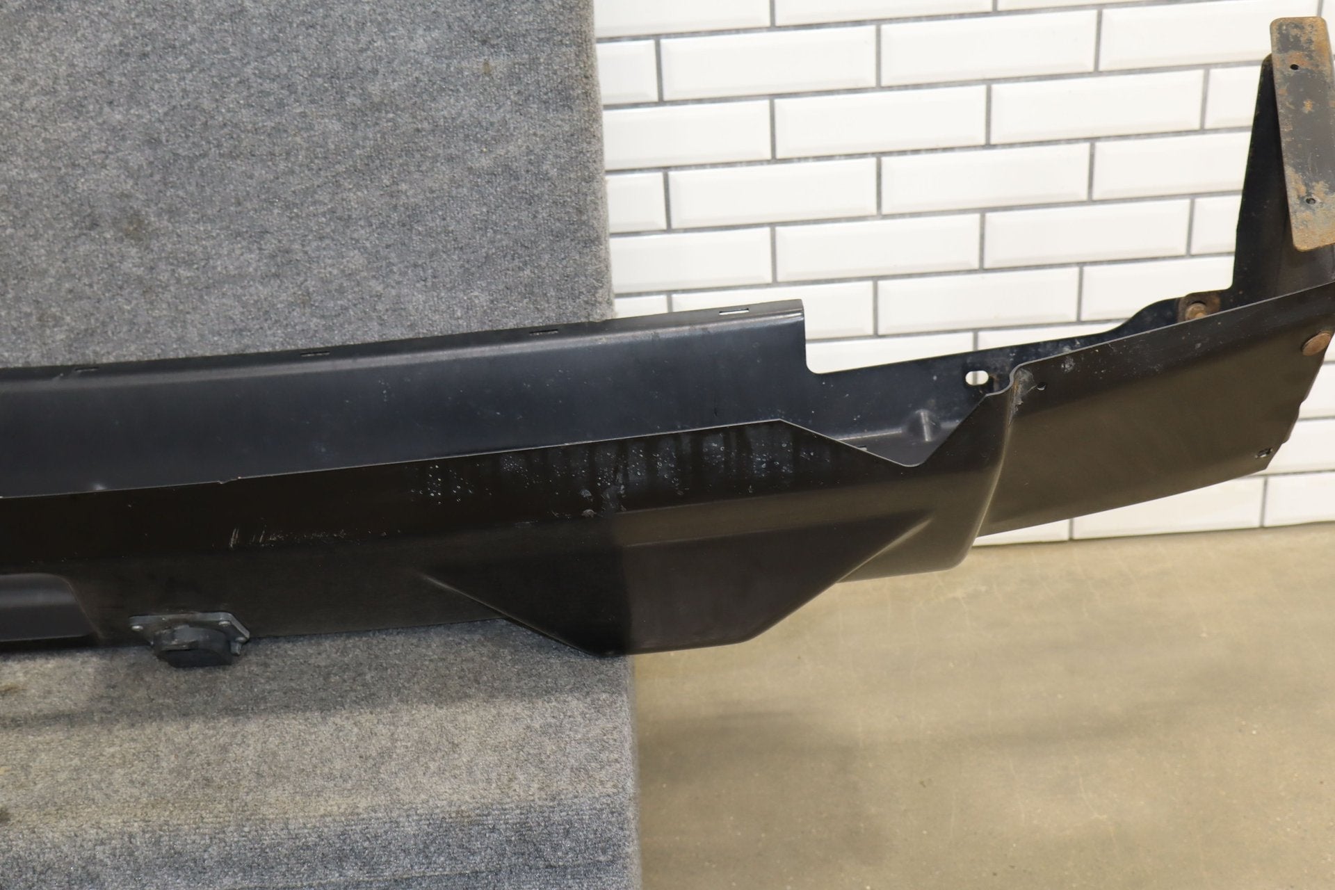 2005 Hummer H2 Rear Bumper with External Spare Tire Carrier