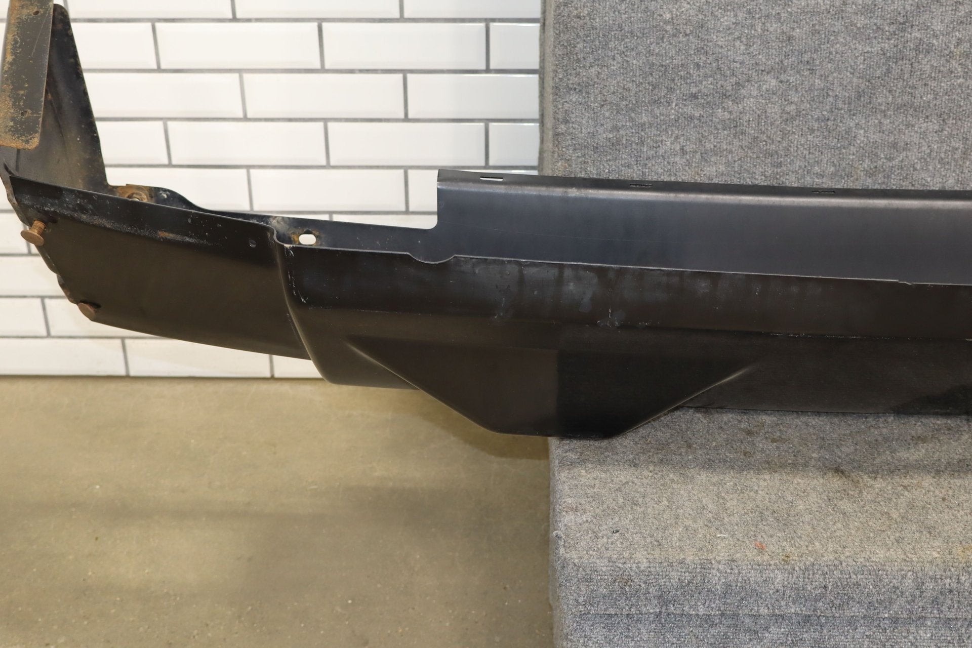 2005 Hummer H2 Rear Bumper with External Spare Tire Carrier
