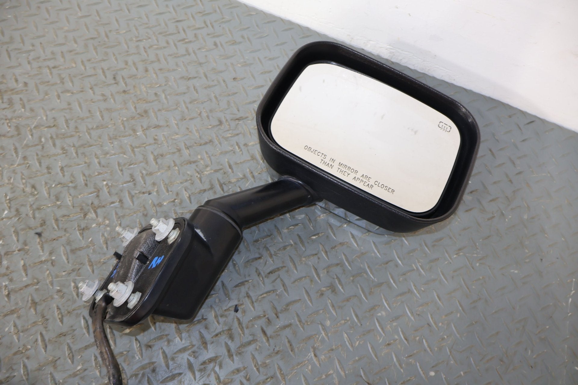 2005 Hummer H2- Right Door Mirror