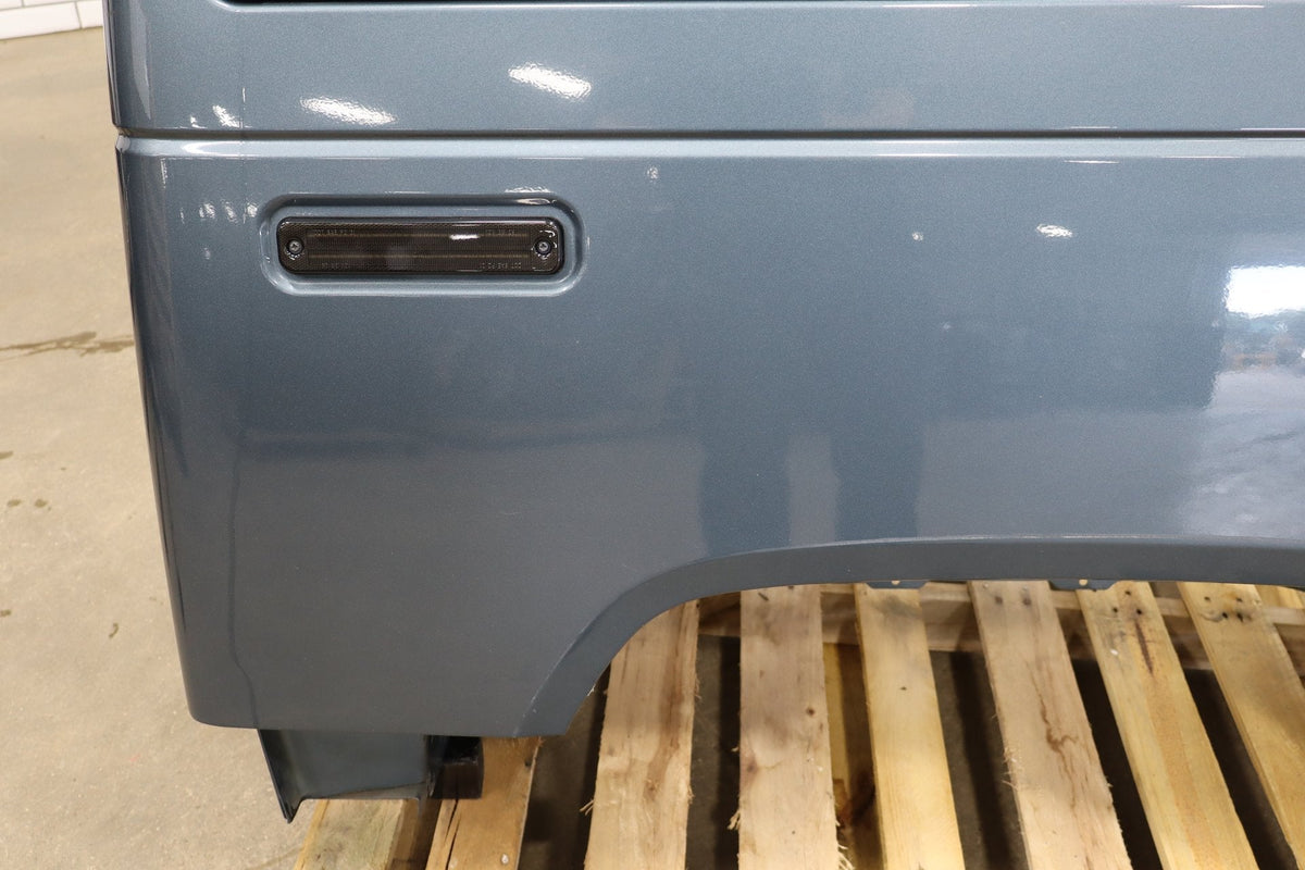 2005 Hummer H2 Right Quarter Panel