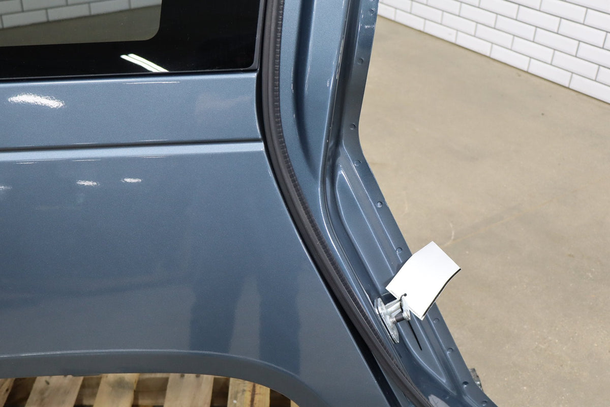 2005 Hummer H2 Right Quarter Panel