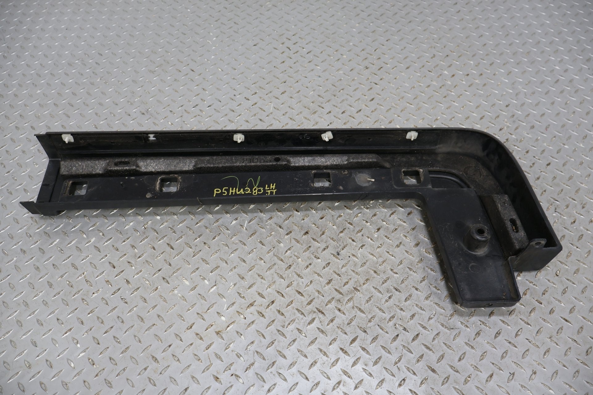 2005 Hummer H2- Trim Panel