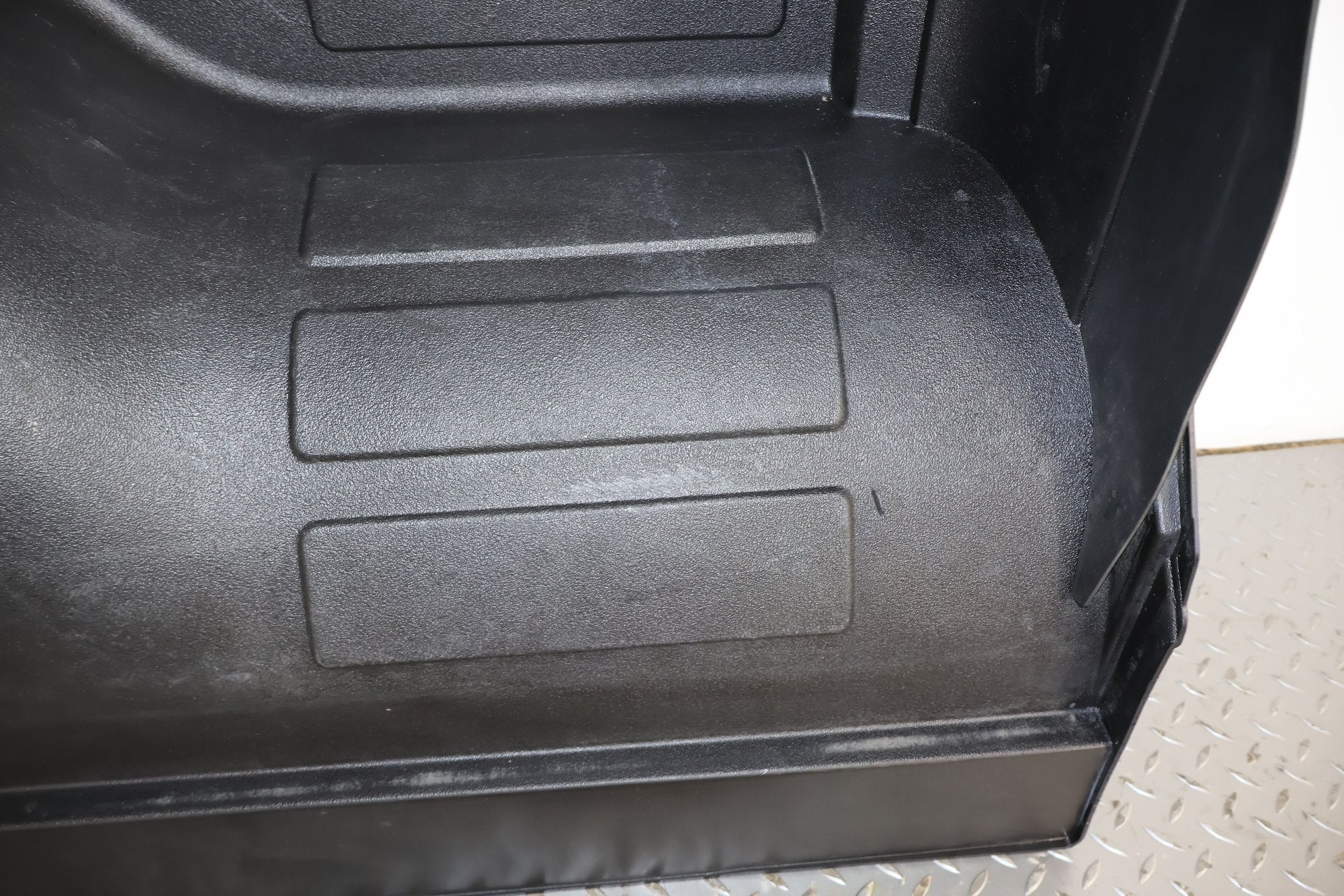 2005 Hummer H2- Trim Panel