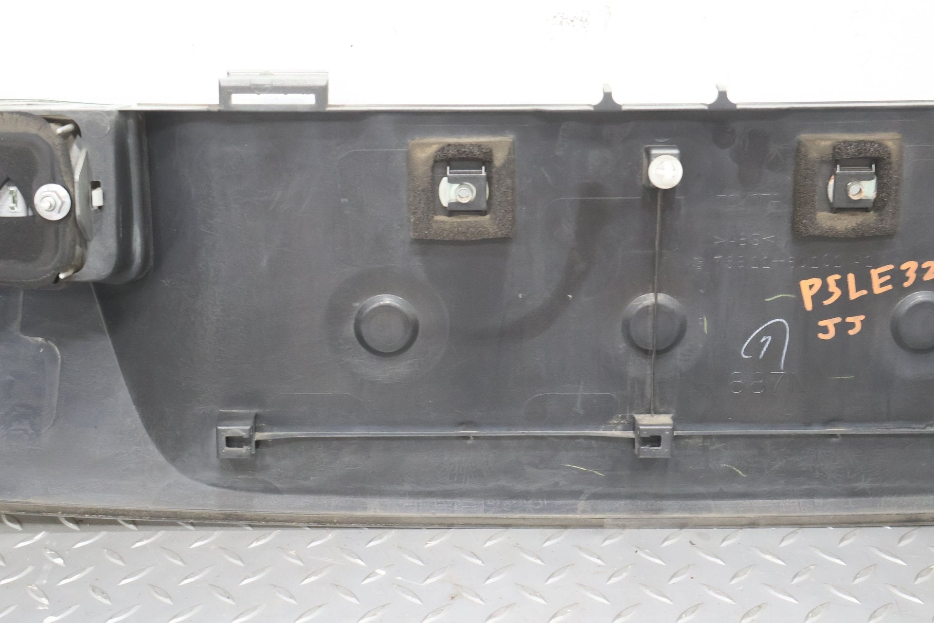 2005 Lexus GX470- Tail Finish Panel