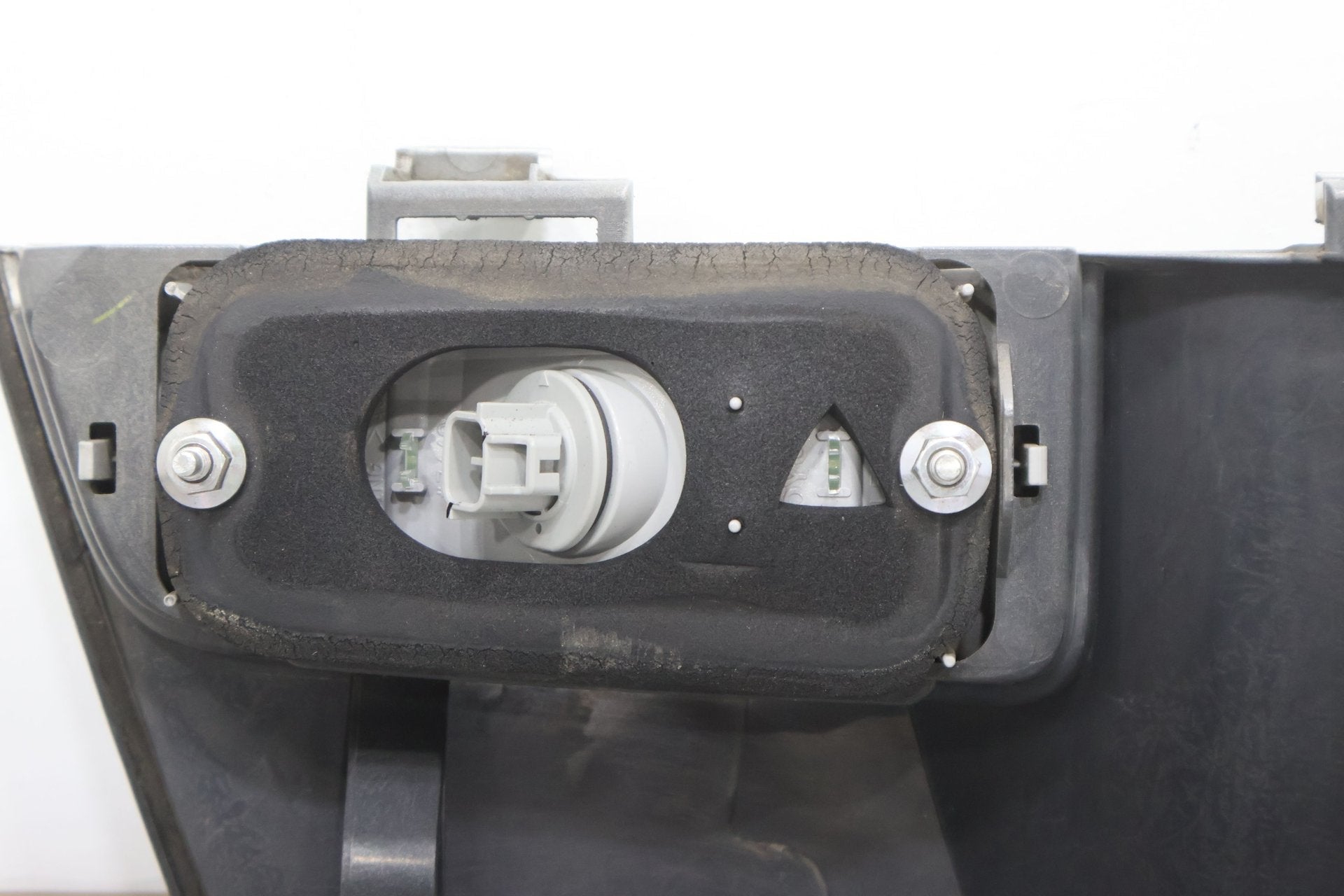 2005 Lexus GX470- Tail Finish Panel