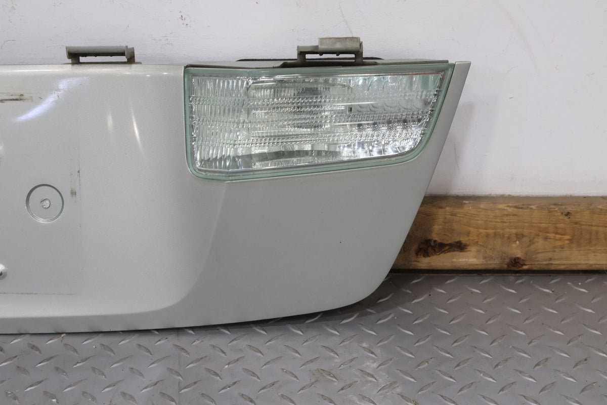 2005 Lexus GX470- Tail Finish Panel