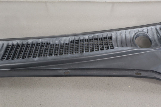 2005 Lexus LX470 / Land Cruiser 2 - Piece Cowl Vent Panel