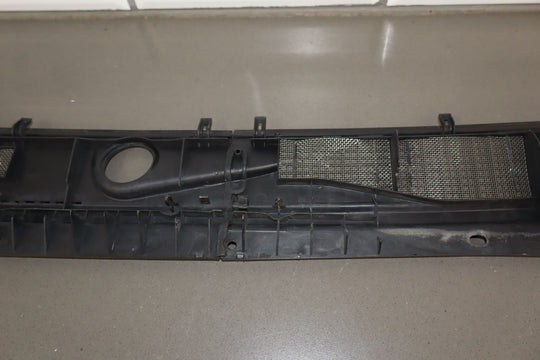 2005 Lexus LX470 / Land Cruiser 2 - Piece Cowl Vent Panel