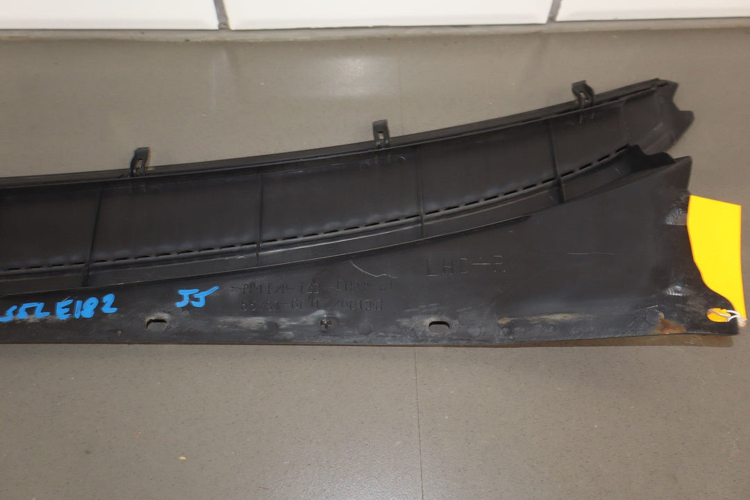 2005 Lexus LX470 / Land Cruiser 2 - Piece Cowl Vent Panel