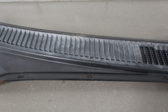 2005 Lexus LX470 / Land Cruiser 2 - Piece Cowl Vent Panel
