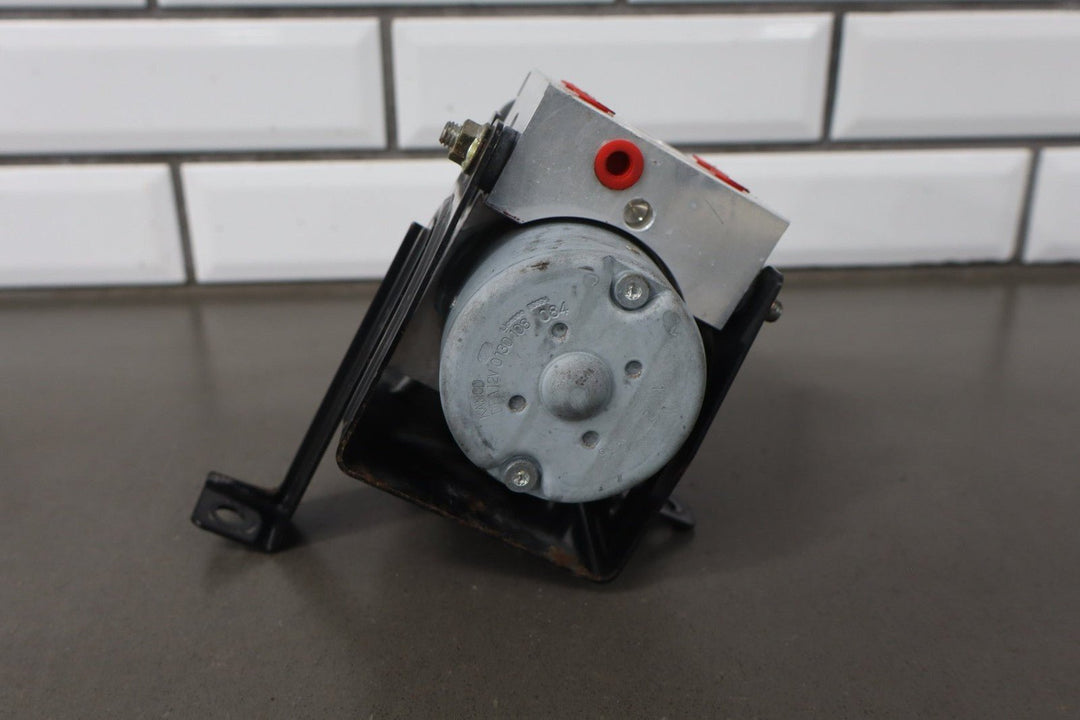 2005 Mazda MX - 5 Miata ABS Brake Unit W/Module OEM