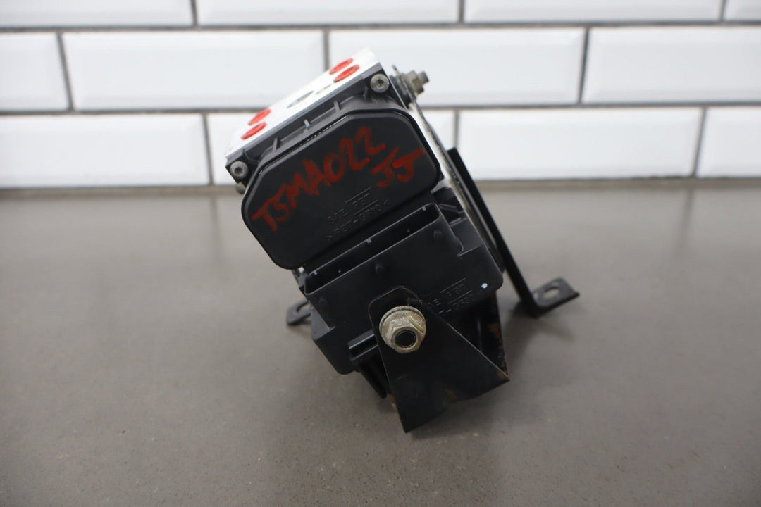 2005 Mazda MX - 5 Miata ABS Brake Unit W/Module OEM