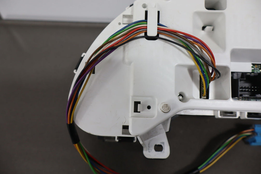 *2005 ONLY* C6 Corvette Base Model OEM 200MPH Speedometer Cluster