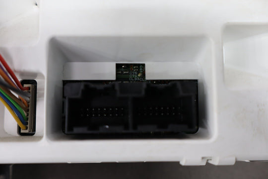 *2005 ONLY* C6 Corvette Base Model OEM 200MPH Speedometer Cluster