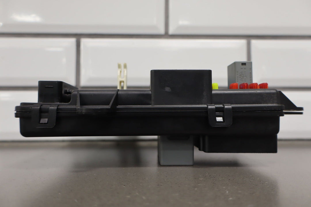 *2005 Only* C6 Corvette Body Control Module W/Fuses & Relays OEM