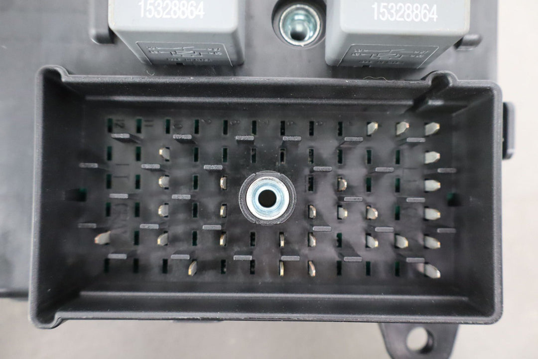 *2005 Only* C6 Corvette Body Control Module W/Fuses & Relays OEM