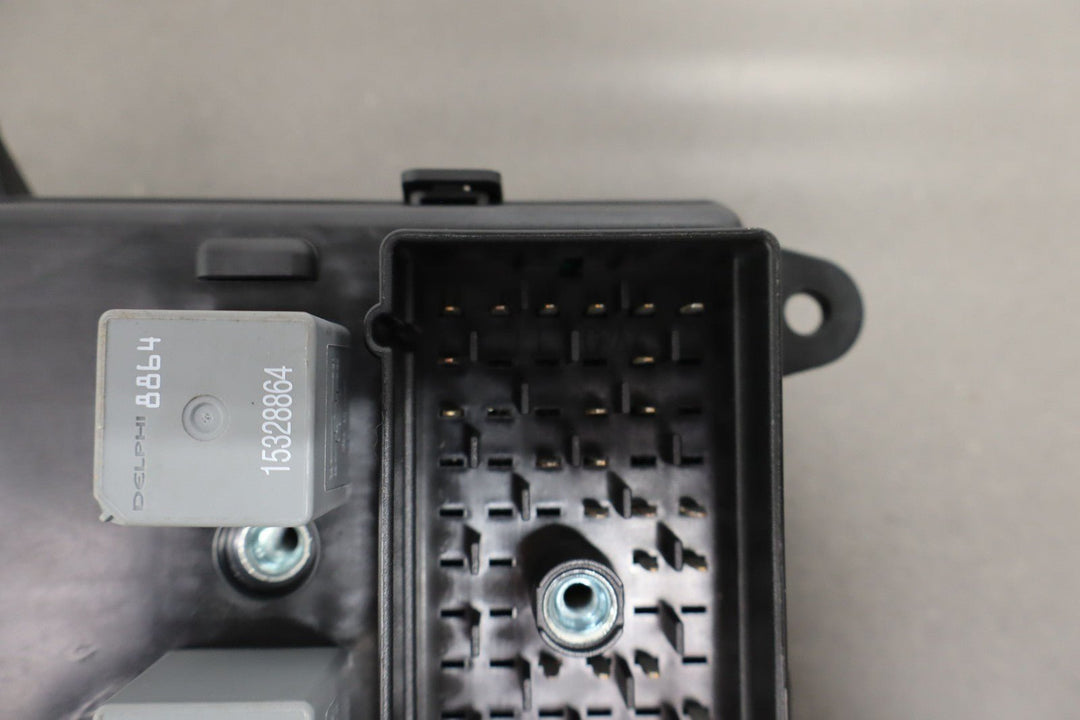 *2005 Only* C6 Corvette Body Control Module W/Fuses & Relays OEM