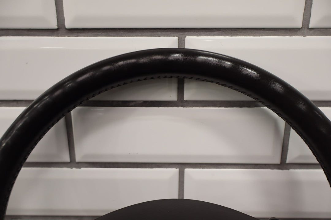 *2005 ONLY* C6 Corvette Leather Steering Wheel *W/O Paddle Shifters