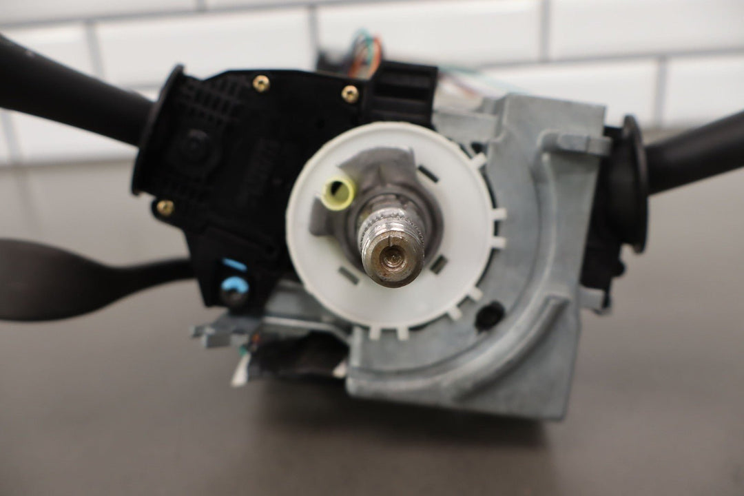 2005 *Only* C6 Corvette (Manual Trans/Floor Shift) Steering Column