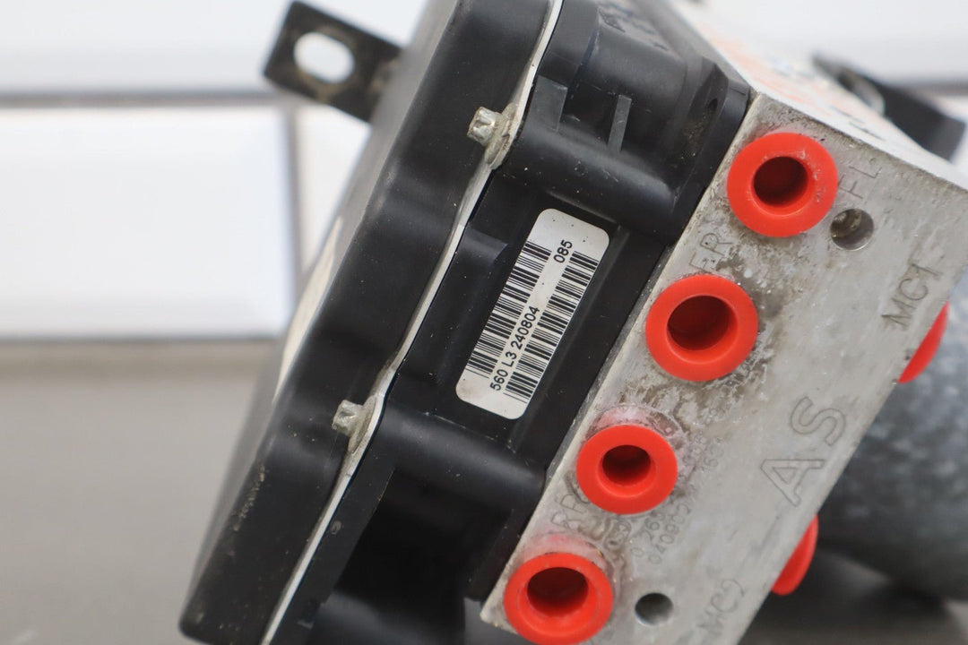 2005 Pontiac GTO Anti - Lock Brake Pump & Module ABS