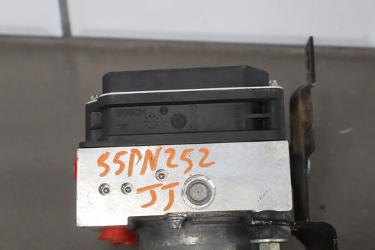 2005 Pontiac GTO Anti - Lock Brake Pump & Module ABS