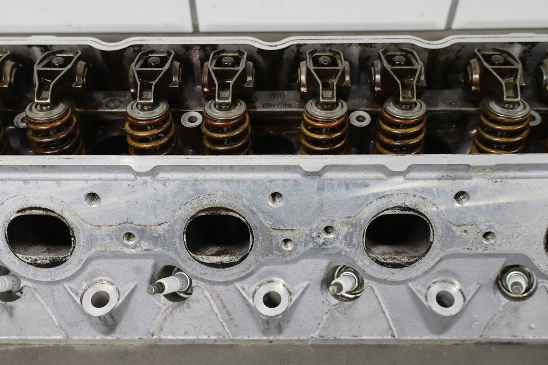 2005 Pontiac GTO Cylinder Head 12629058