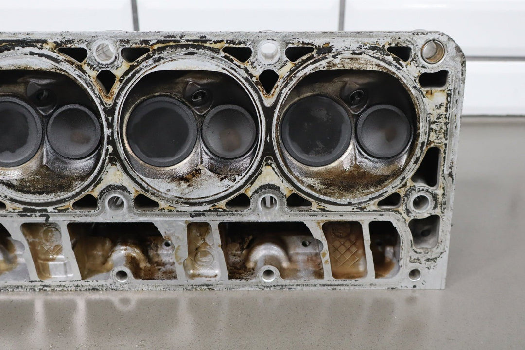 2005 Pontiac GTO Cylinder Head 12629058