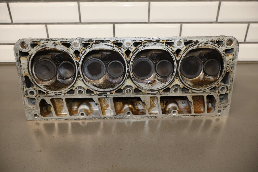 2005 Pontiac GTO Cylinder Head 12629058