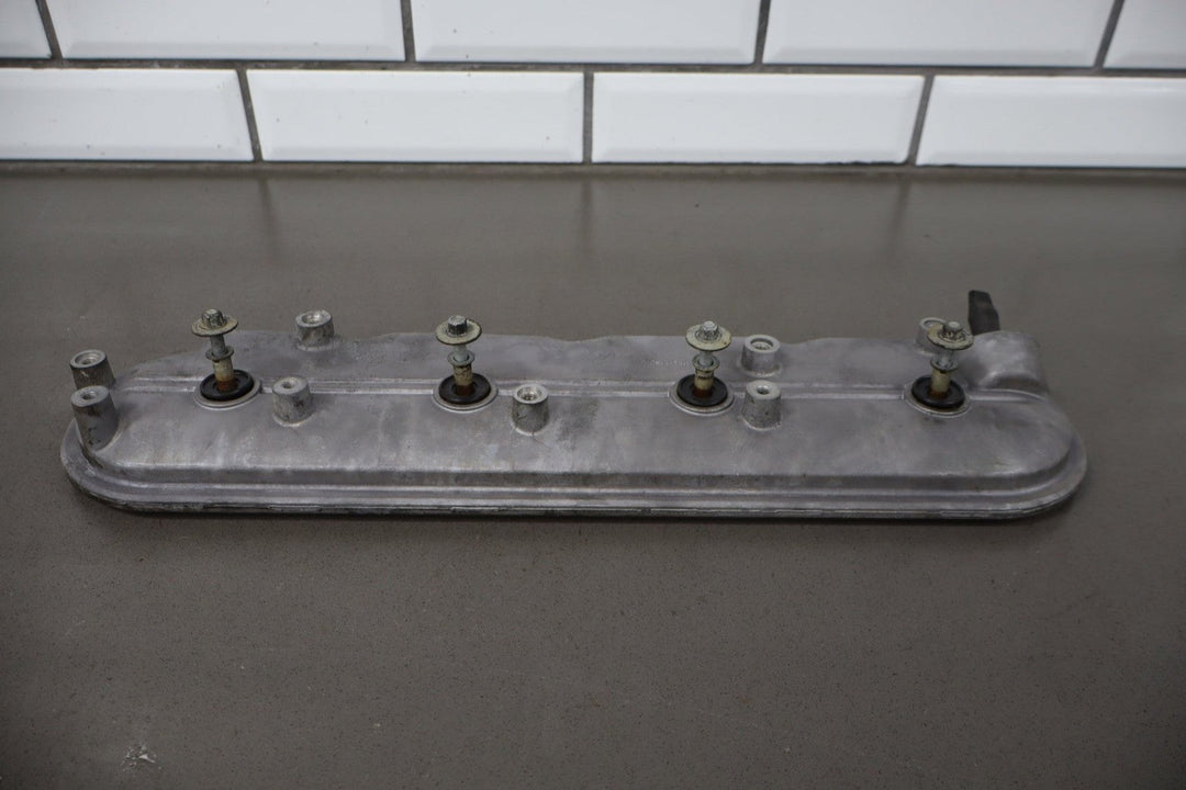 2005 Pontiac GTO Valve Cover 12568998
