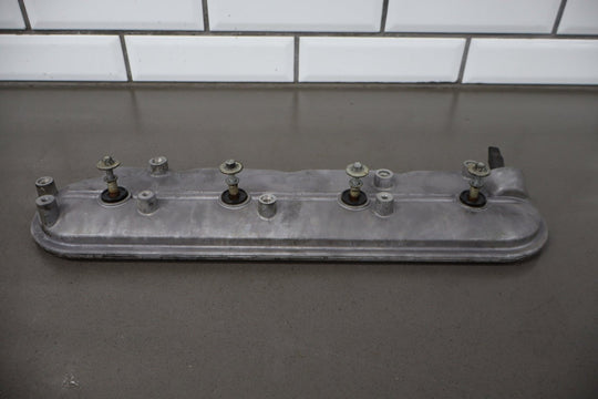 2005 Pontiac GTO Valve Cover 12568998