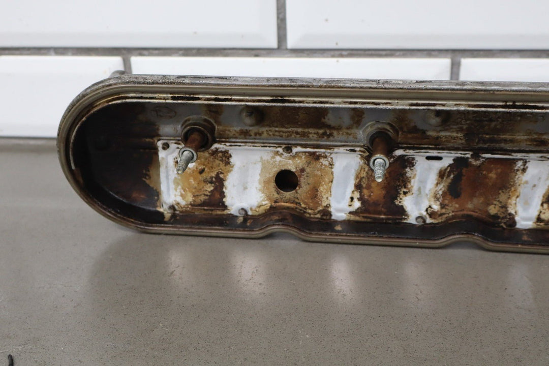 2005 Pontiac GTO Valve Cover 12568998