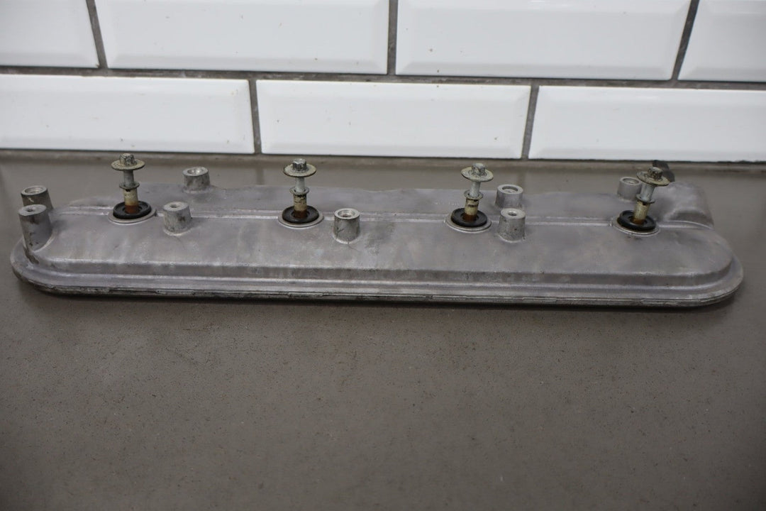 2005 Pontiac GTO Valve Cover 12568998
