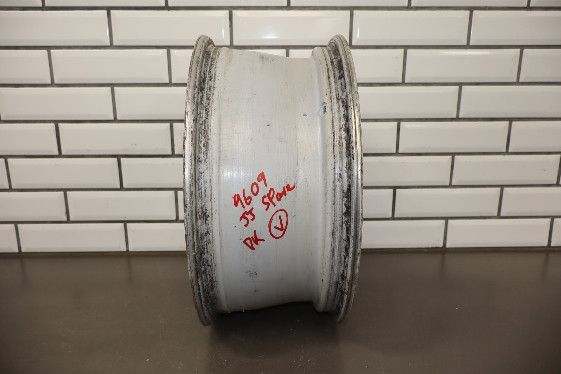 2005 Toyota 4Runner Alloy Wheel 4261135271 OEM