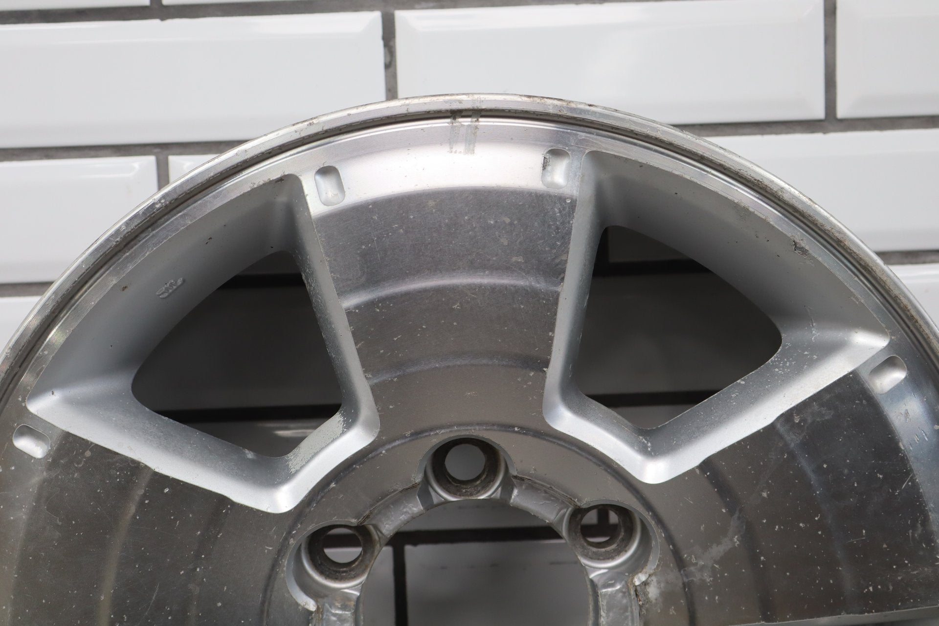 2005 Toyota 4Runner Alloy Wheel 4261135271 OEM