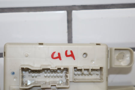 2005 Toyota 4Runner SR5 N210 4.7L Gasoline Cabin Fuse Box