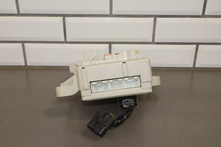 2005 Toyota 4Runner SR5 N210 4.7L Gasoline Cabin Fuse Box