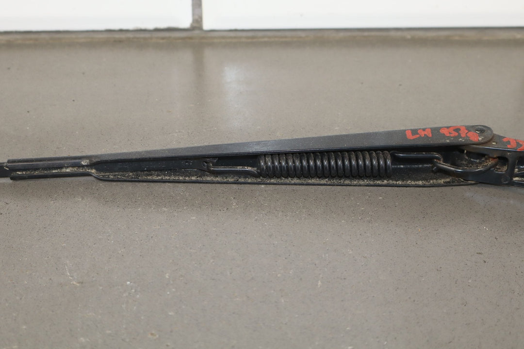 2005 Toyota Sequoia SR5 Wiper Arm Pair