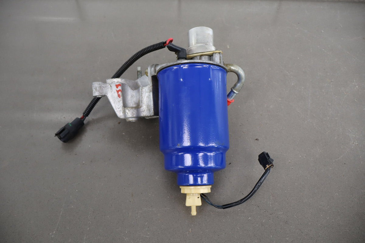 2006-07 Chevy Silverado 2500HD 6.6L LBZ Duramax Fuel Filter Housing