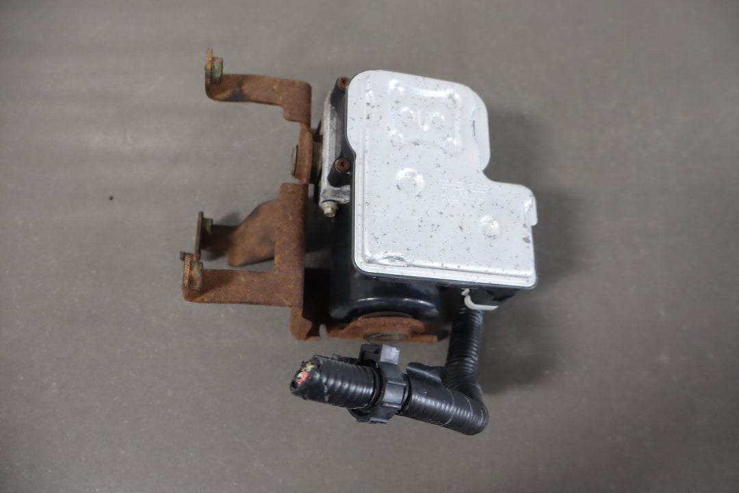 2006 - 2007 Chevrolet Silverado 2500 ABS Brake Unit 15212923 OEM