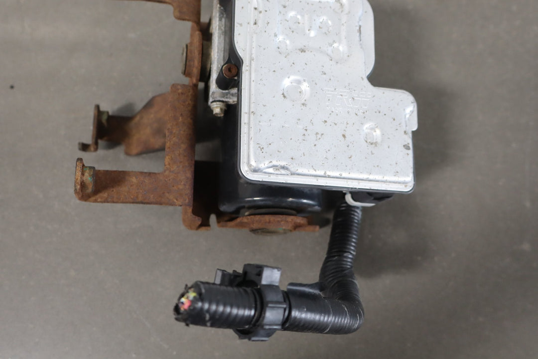 2006 - 2007 Chevrolet Silverado 2500 ABS Brake Unit 15212923 OEM