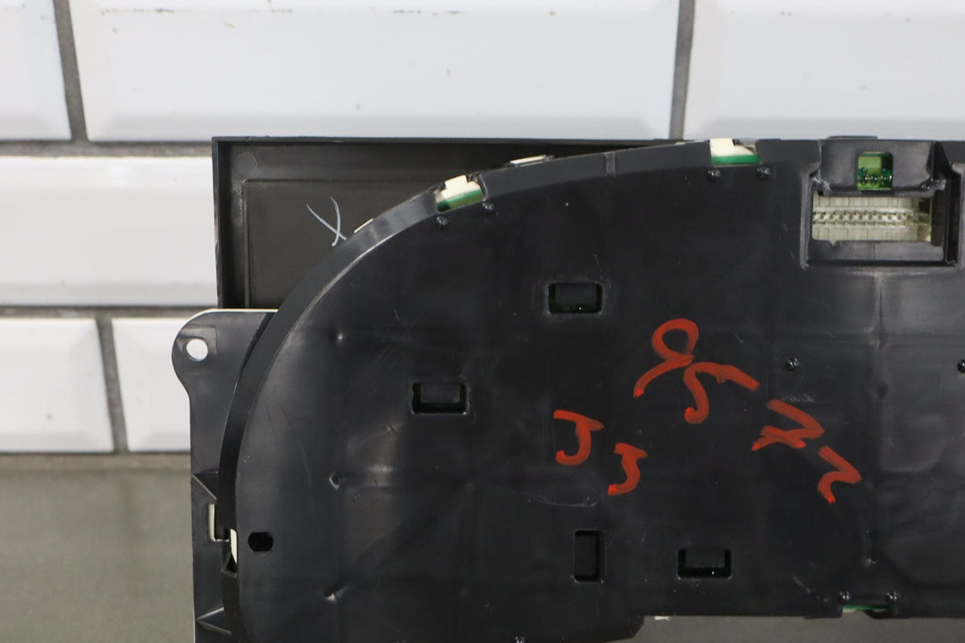 2006 - 2007 Hummer H2 Speedometer 15937242 206673 Miles