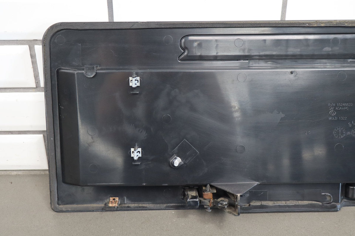 2006-2009 Hummer H2 Tail Finish Panel 25833680