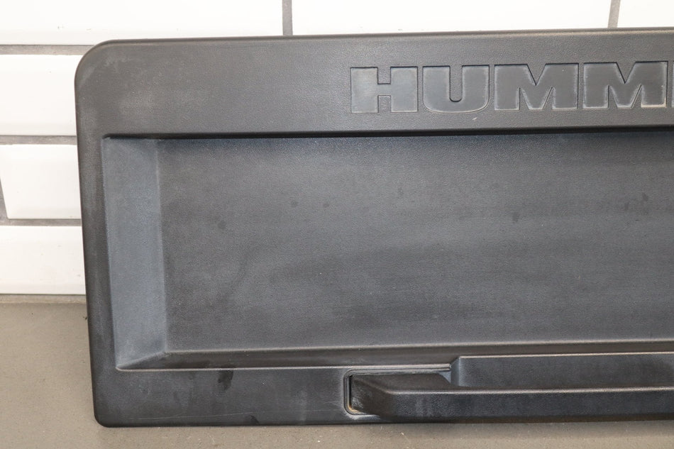 2006-2009 Hummer H2 Tail Finish Panel 25833680