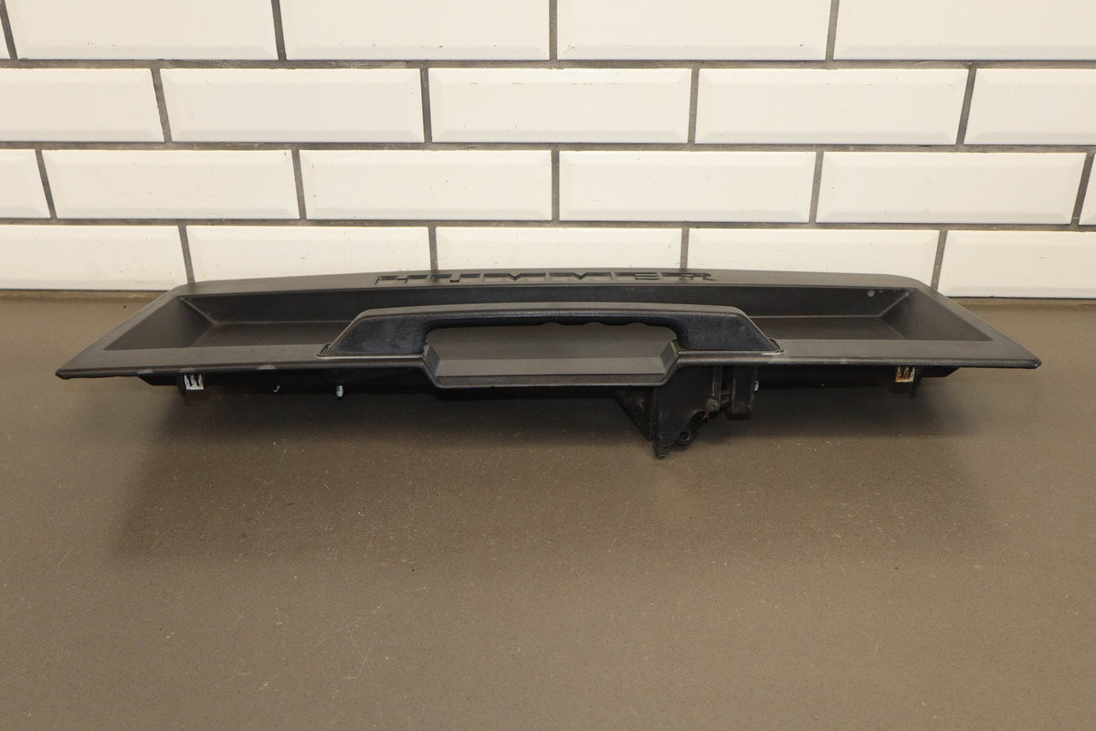 2006-2009 Hummer H2 Tail Finish Panel 25833680