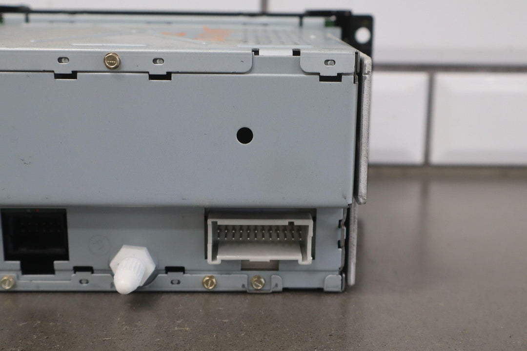 2006 - 2013 C6 Corvette AM - FM - CD - DVD - Navigation - XM Radio Receiver (Opt U2K)