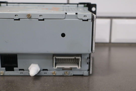 2006 - 2013 C6 Corvette AM - FM - CD - DVD - Navigation - XM Radio Receiver (Opt U2K)