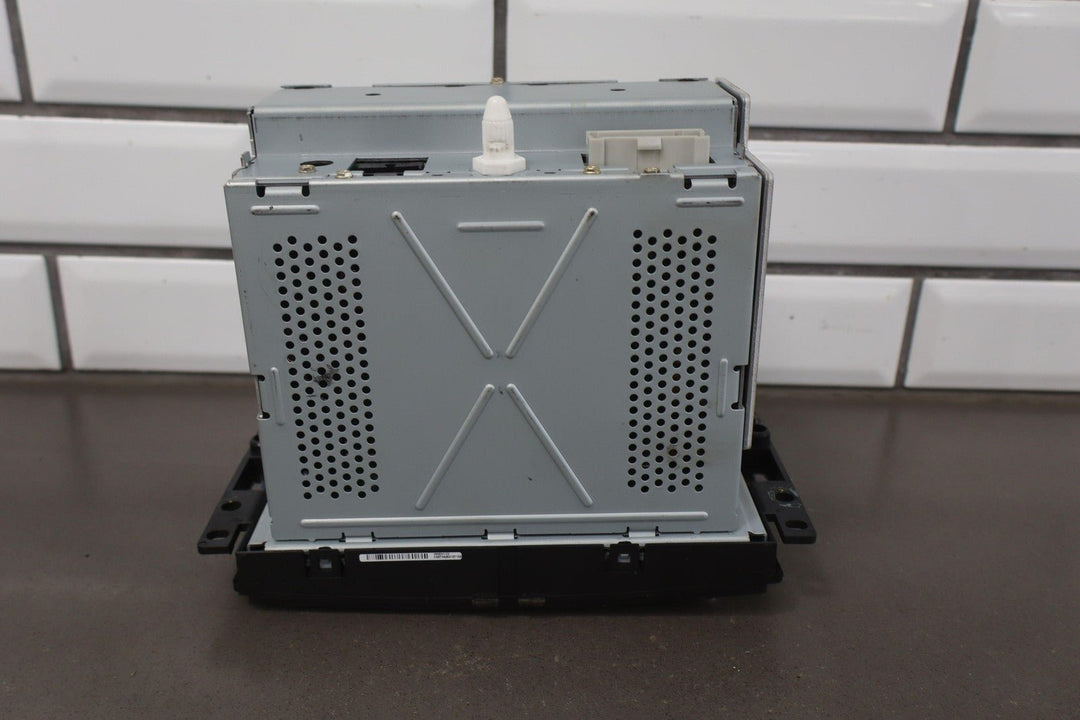 2006 - 2013 C6 Corvette AM - FM - CD - DVD - Navigation - XM Radio Receiver (Opt U2K)