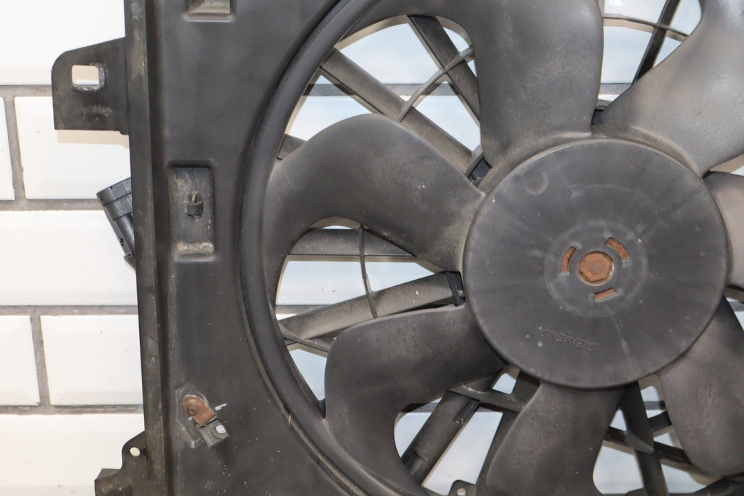 2006 - 2013 Chevrolet Corvette C6 - Cooling Fan 15819952